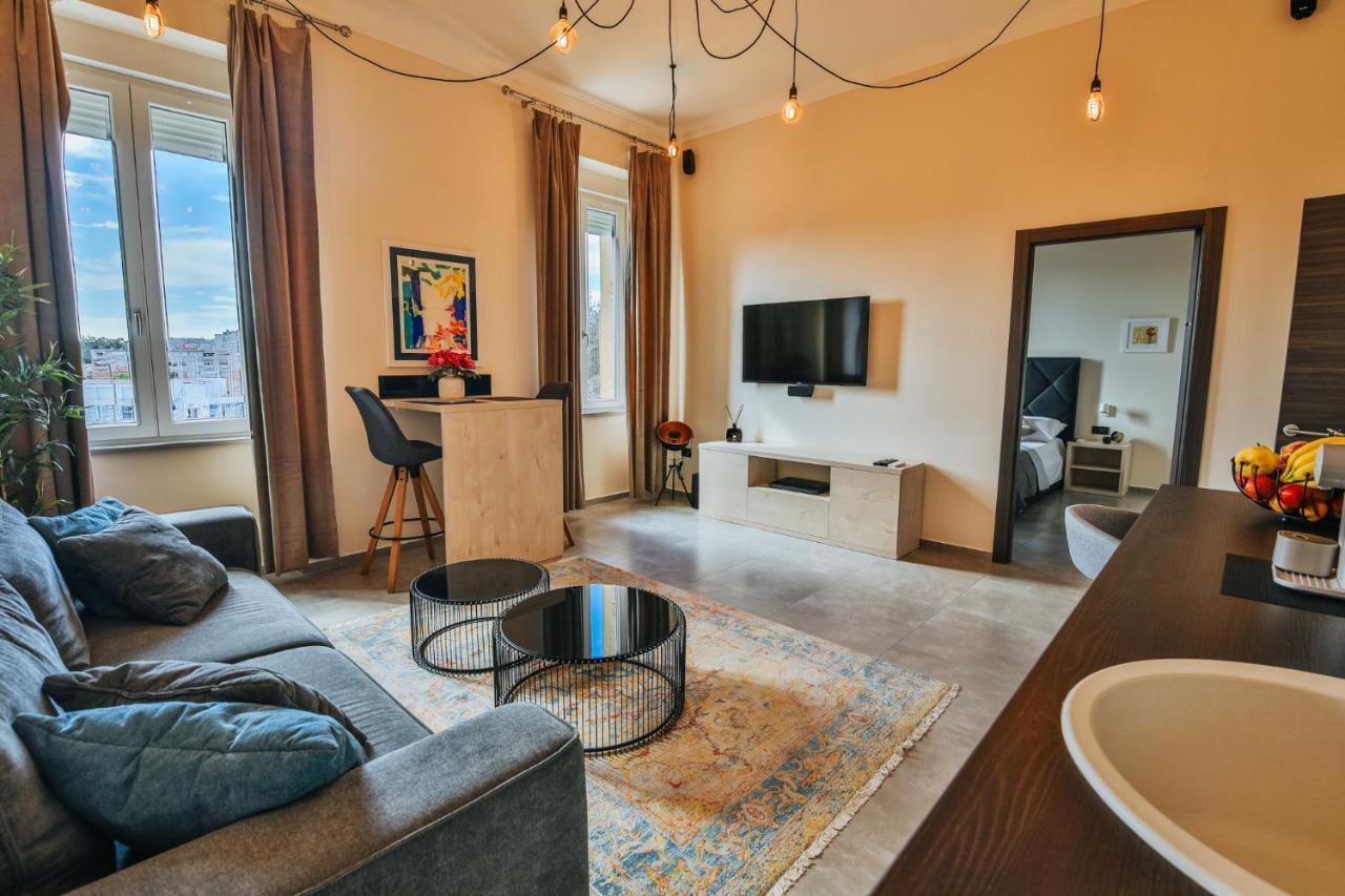 City Harbour Deluxe Suites Zadar Buitenkant foto
