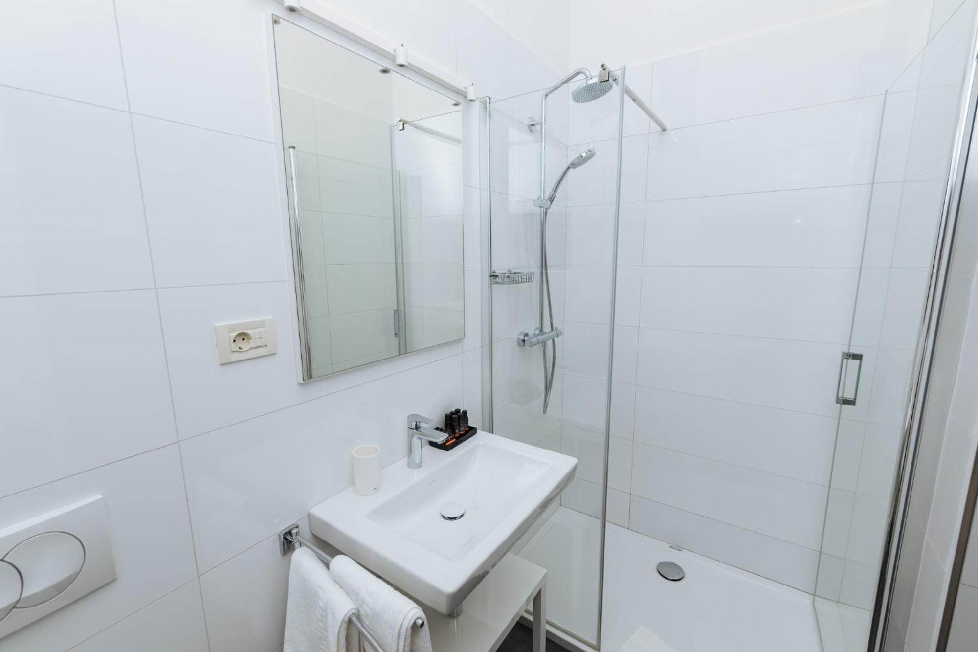 City Harbour Deluxe Suites Zadar Buitenkant foto