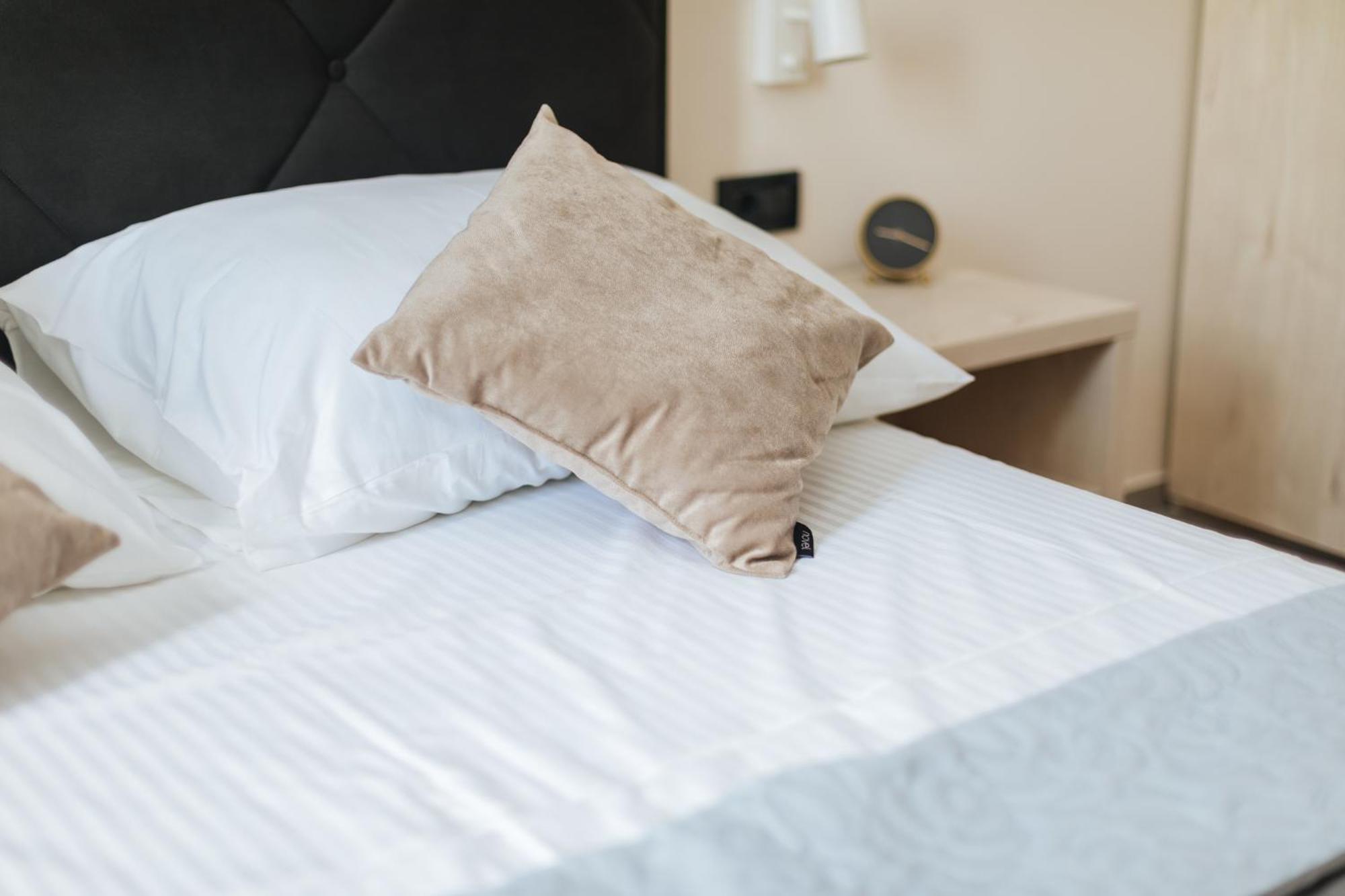 City Harbour Deluxe Suites Zadar Kamer foto